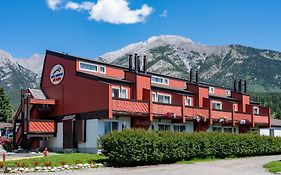 Rocky Mountain Ski Lodge